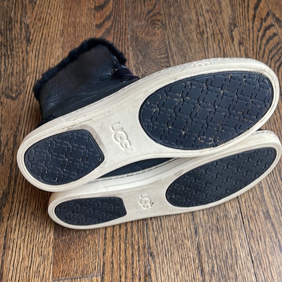 Ugg Sneakers - Picture 7 of 9